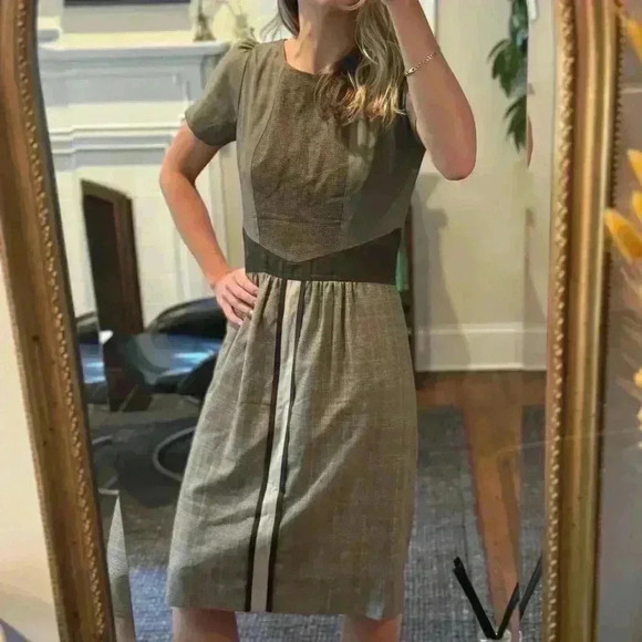 Etro Drop Waist Work Dress Midi Printed Neutral Modern Professional Size 42 - Picture 6 of 16